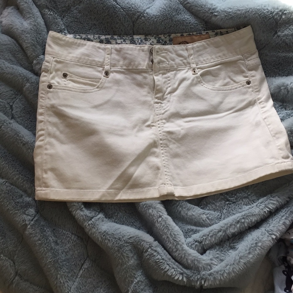 Gap white denim skirt